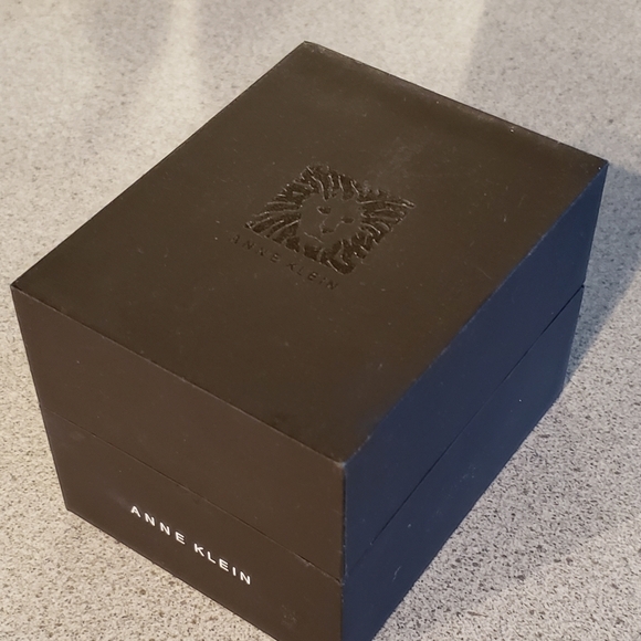 Anne Klein Watch - Picture 5 of 5